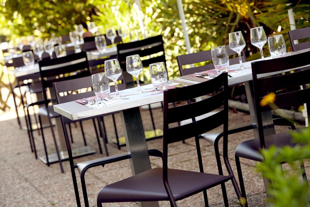 Hotel Campanile Cholet Exterior foto