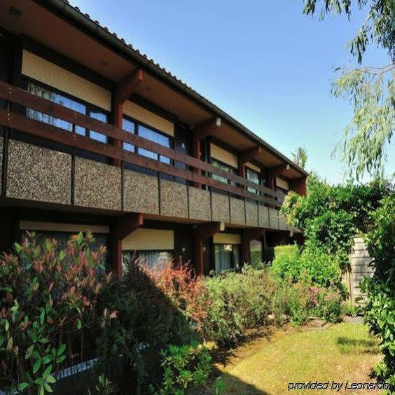 Hotel Campanile Cholet Exterior foto